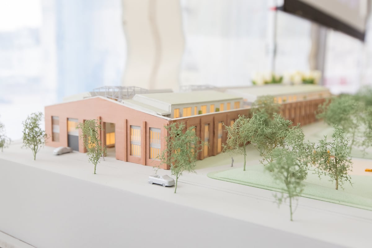 Modell Halle17