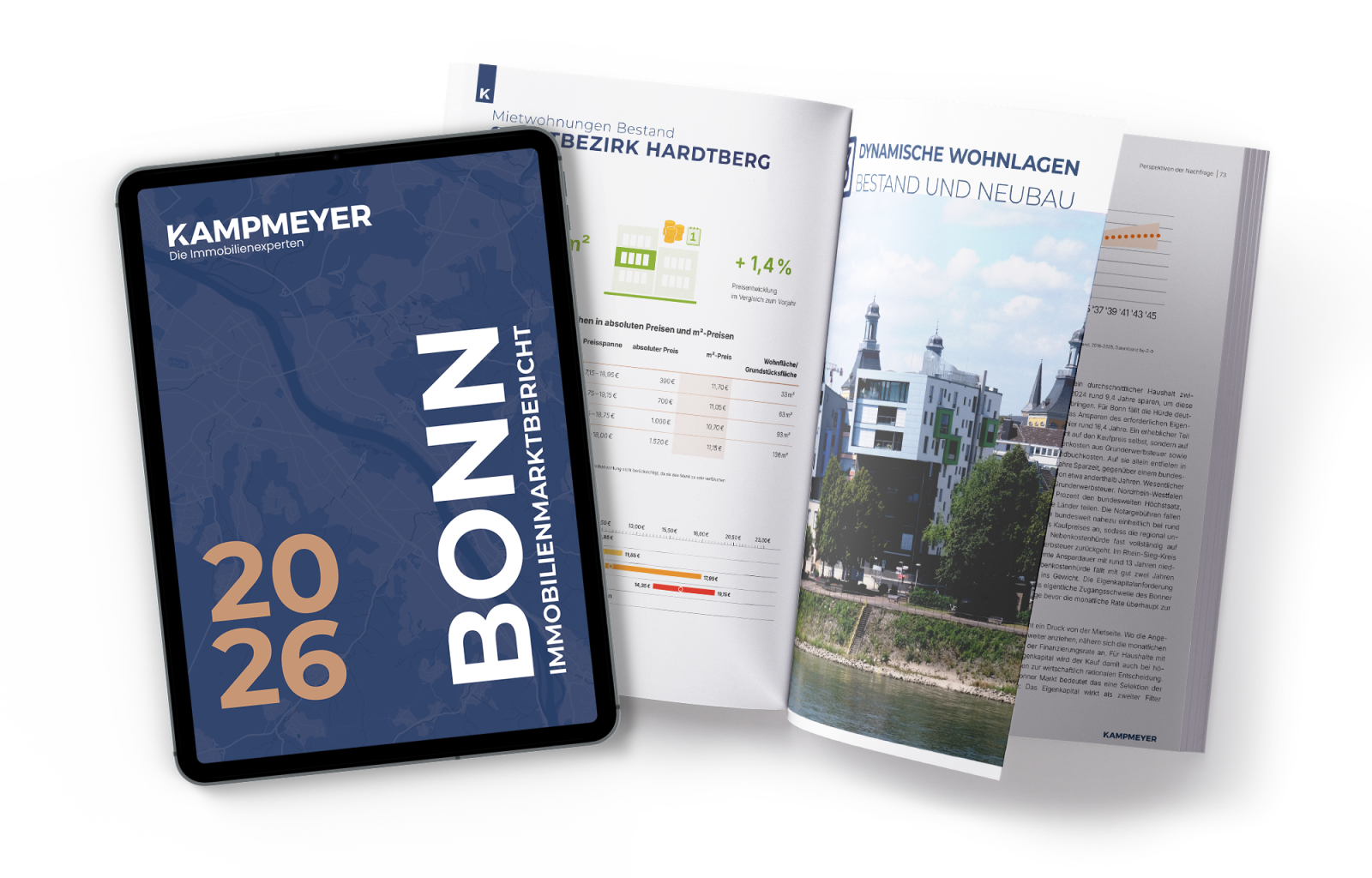 Ein Tablet, auf dem das Titelbild des „Bonn Immobilienmarktberichts 2026“ zu sehen ist, liegt auf einem aufgeschlagenen Immobilienmarktbericht, der einen Stadtplan und ein Foto eines traditionellen Fachwerkhauses zeigt.